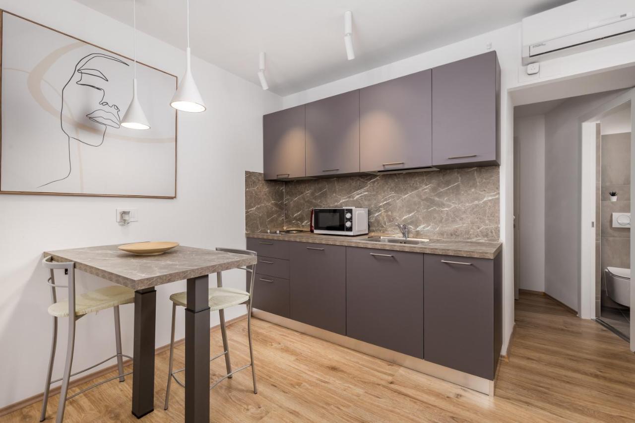 Main Street Apartments 2 里耶卡 外观 照片
